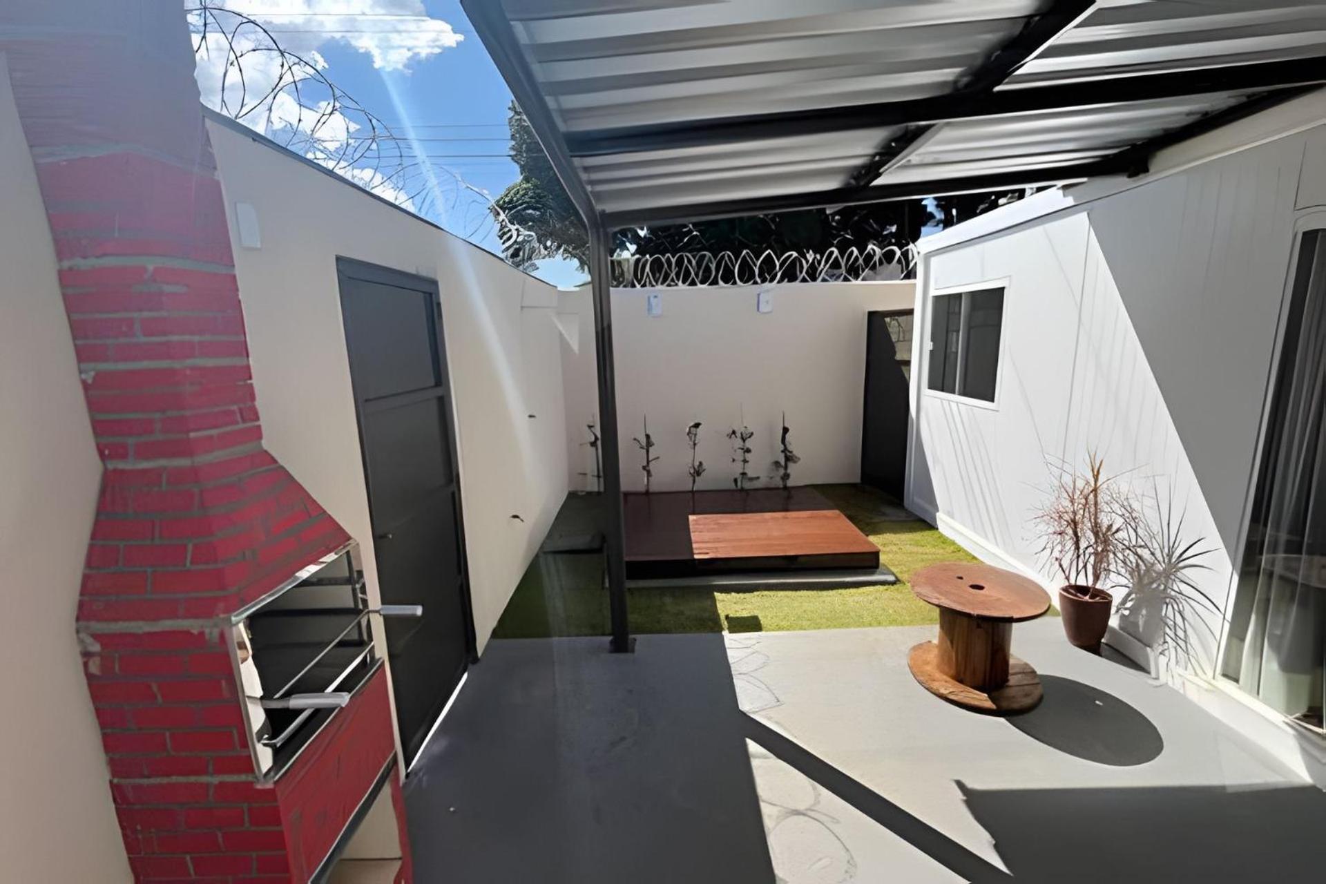 Ln Apartment *